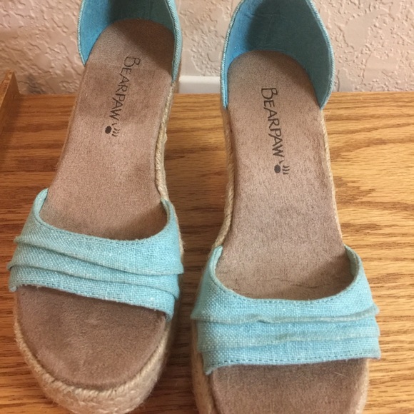 NWOT BearPaw women’s Tiffany Blue Sandals. - Picture 6 of 8